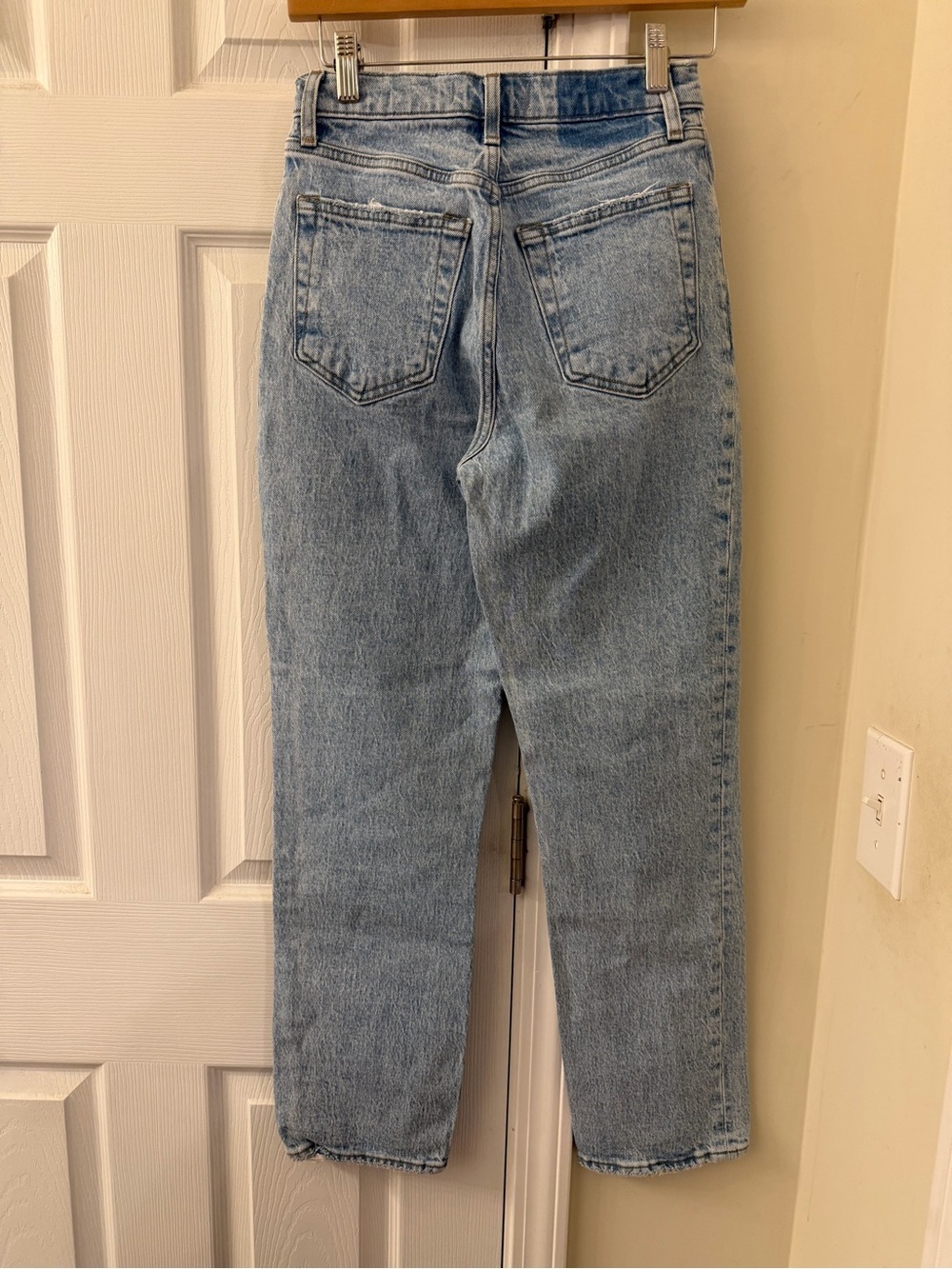 Abercrombie & Fitch 90s Straight Ultra High Rise Jeans - Picture 4 of 4